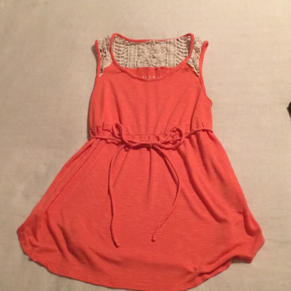Liz Lange Maternity Coral top size S
